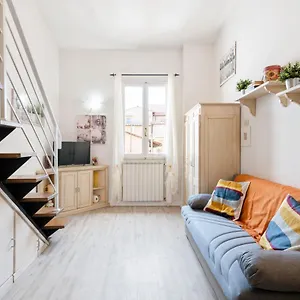  Apartment Palazzo Medici Italy
